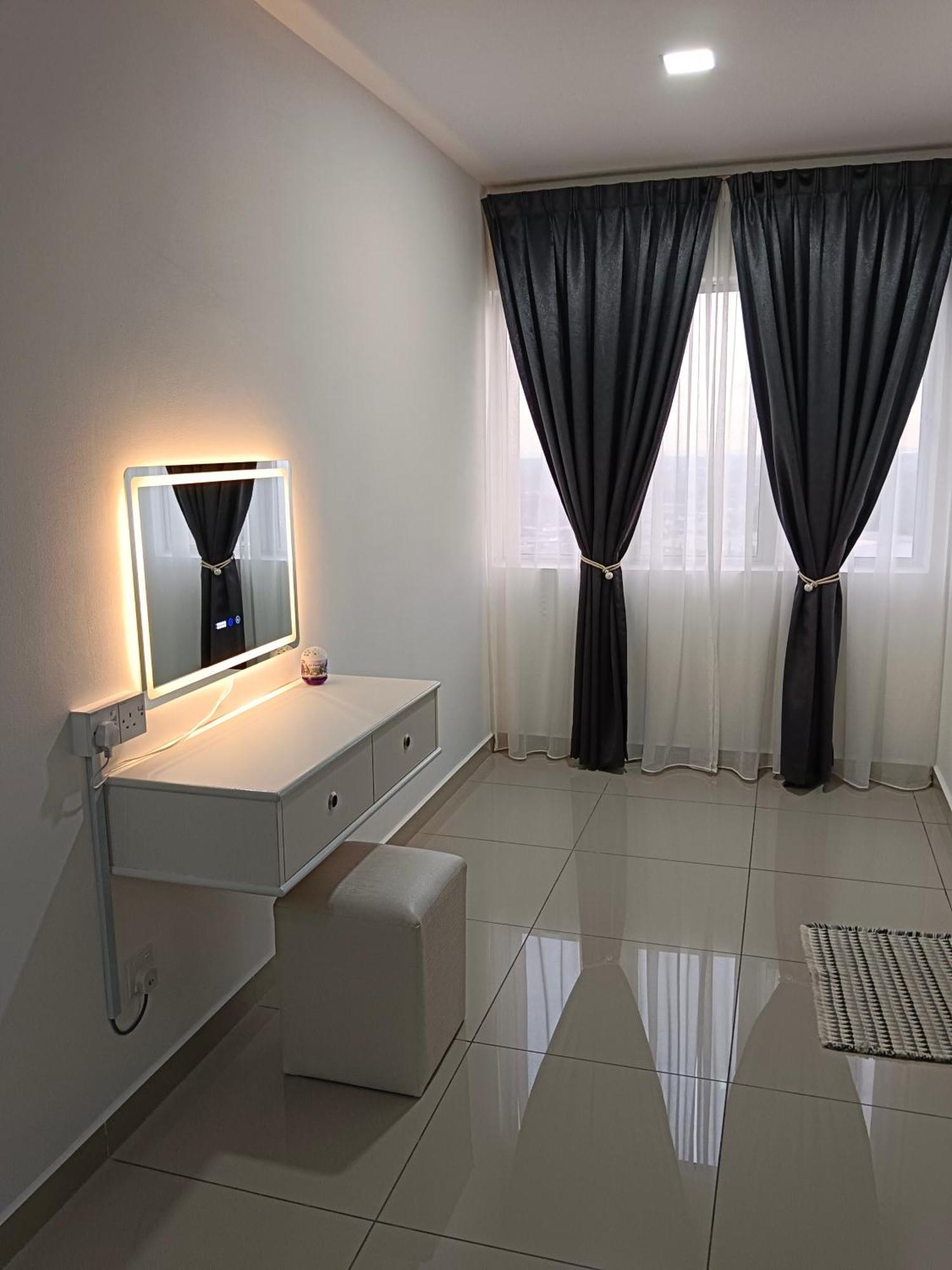 Happy Homestay Thevenus Sitiawan Zewnętrze zdjęcie